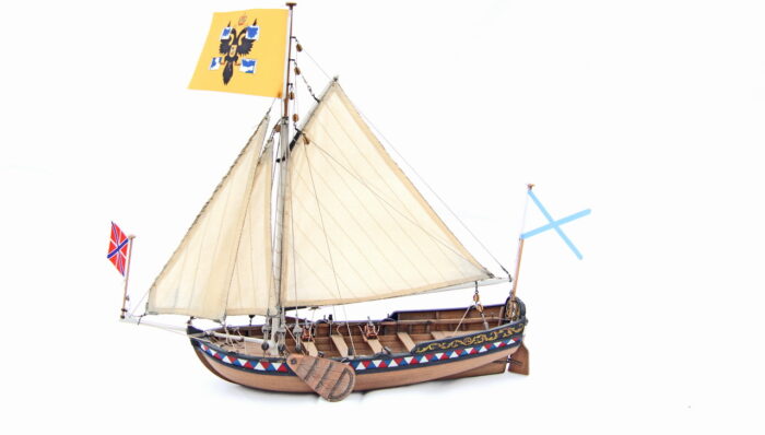 Сборная модель корабля "Ботик Петра I" (Декор из дерева) 1:24 — изображение 5