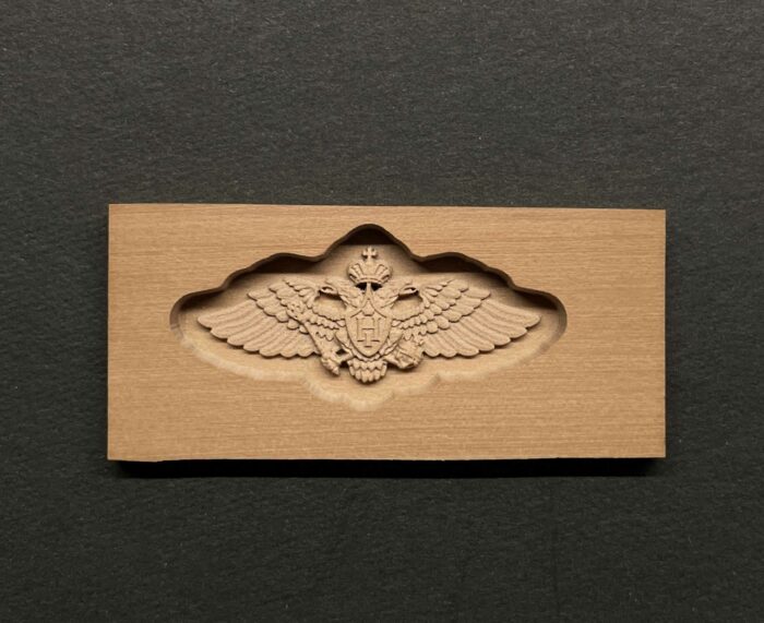 Орел кормы с вензелем НI 30мм. — изображение 1