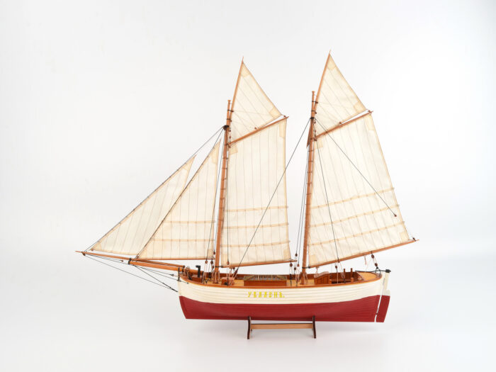 Сборная модель "Императорская яхта "Увалень" 1:48 — изображение 4