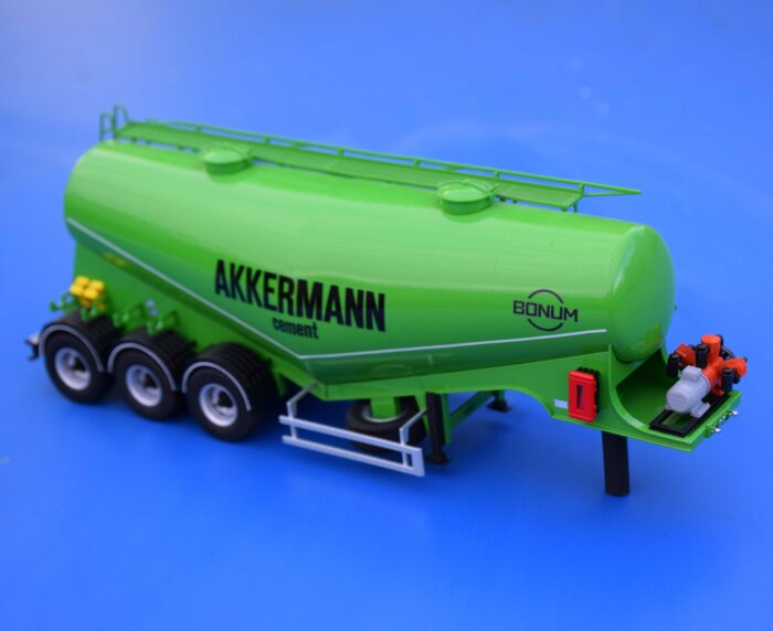 Полуприцеп цементовоз "Бонум" Akkermann. готовая модель 1:43 ПОД ЗАКАЗ — изображение 1