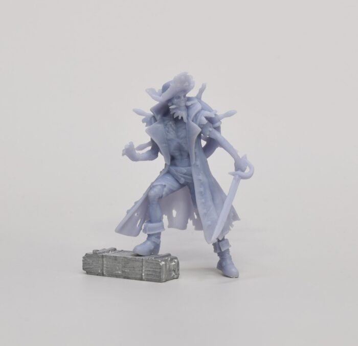 Фигурка зомби-пирата "Рулевой" 1:50 — изображение 1