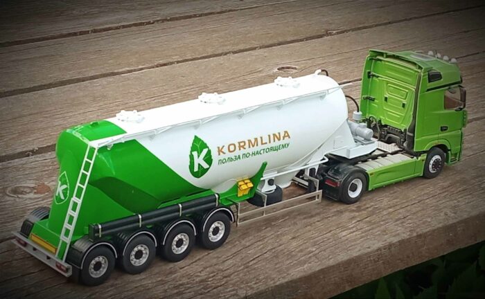 Полуприцеп муковоза 4-х осный "Kormlina". готовая модель 1:43 ПОД ЗАКАЗ — изображение 3