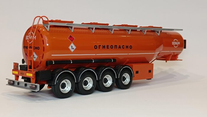 Полуприцеп бензовоз 4-х осный "Бонум" готовая модель 1:43 ПОД ЗАКАЗ — изображение 5