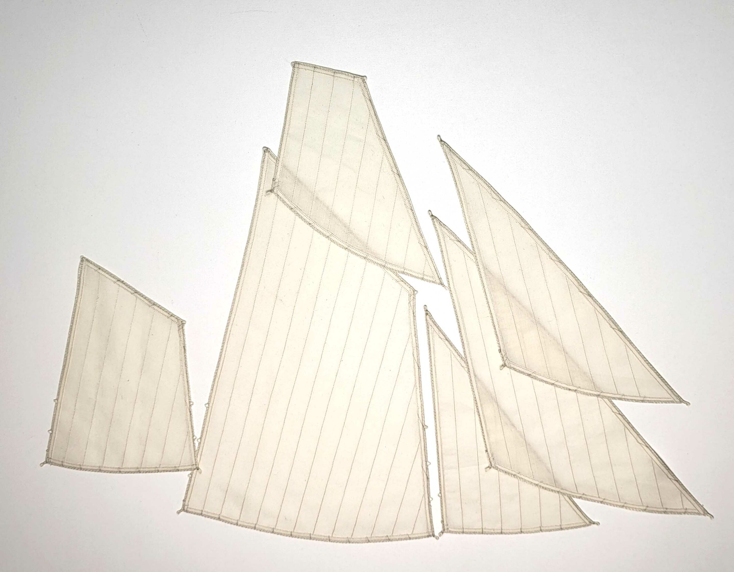 12ap Комплект парусов "Баркас корабля "ДВЕНАДЦАТЬ АПОСТОЛОВ"1:48 — изображение 1